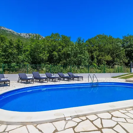 بيت للعطل Kelava *