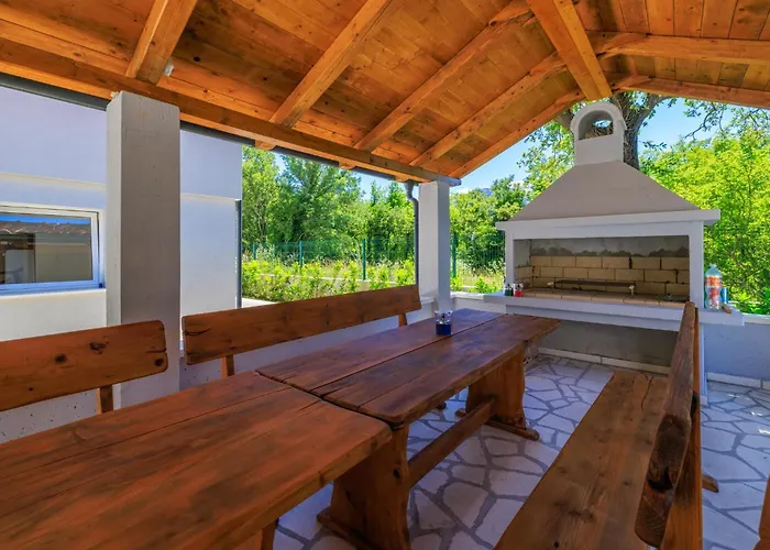 Kelava Holiday home *