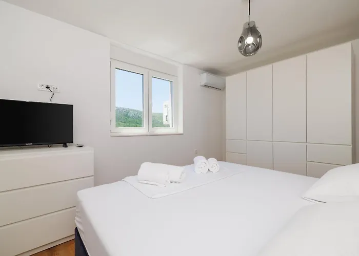 Kelava Holiday home *